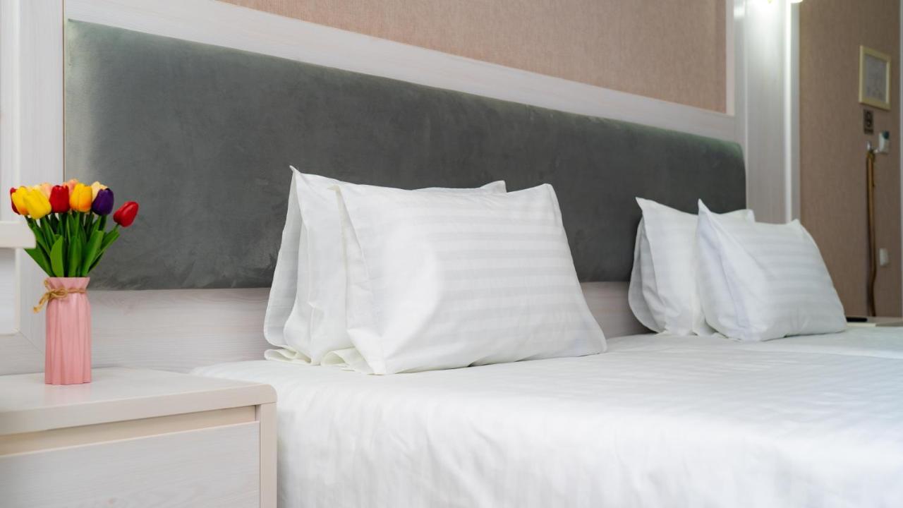 Moffah Grand Hotel Tasjkent Eksteriør billede
