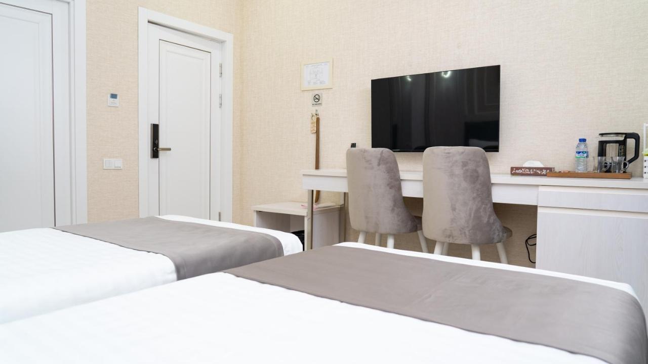 Moffah Grand Hotel Tasjkent Eksteriør billede